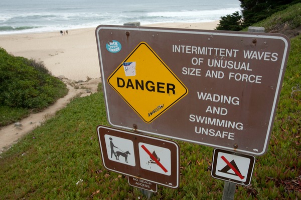 wave-warning-sign